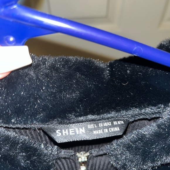 Black collared zip up top - Picture 2 of 4